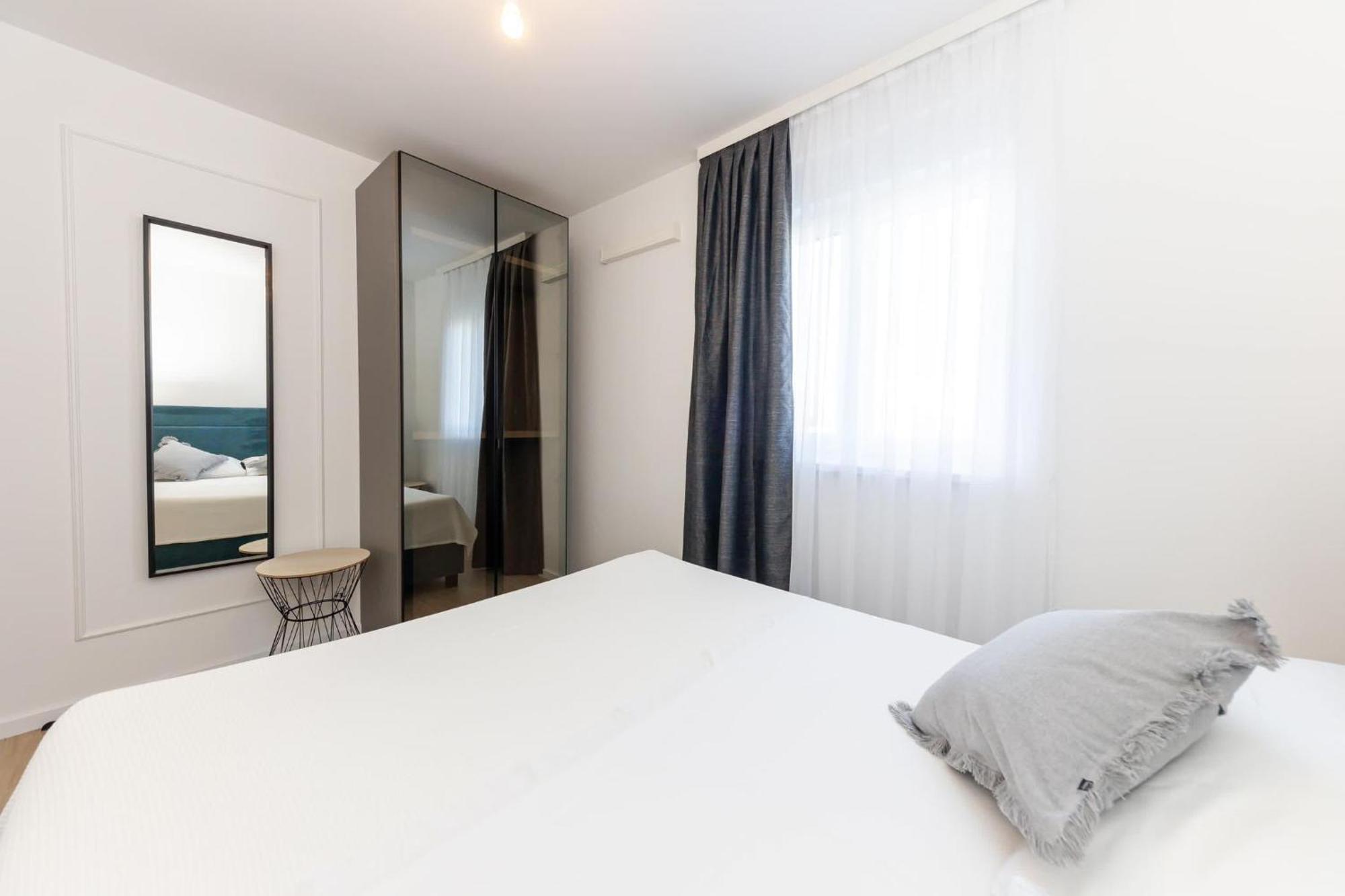 Apartments Antico Trogir Bagian luar foto